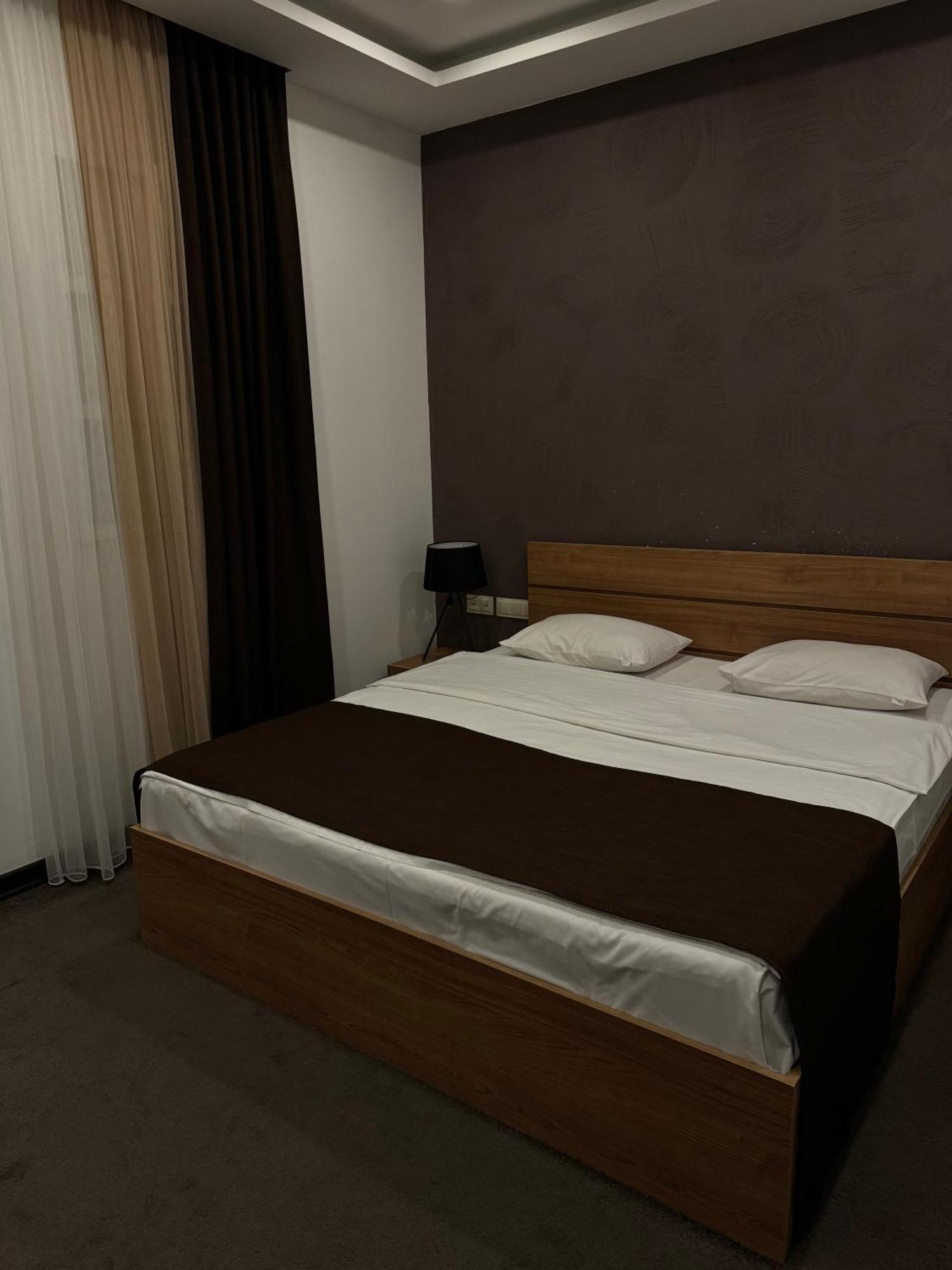 Moscow Boutique Hotel เยเรวาน ภายนอก รูปภาพ