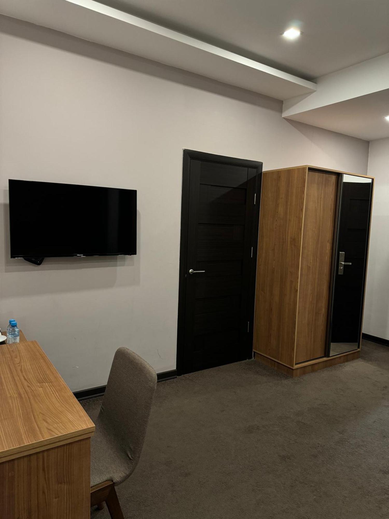 Moscow Boutique Hotel เยเรวาน ภายนอก รูปภาพ