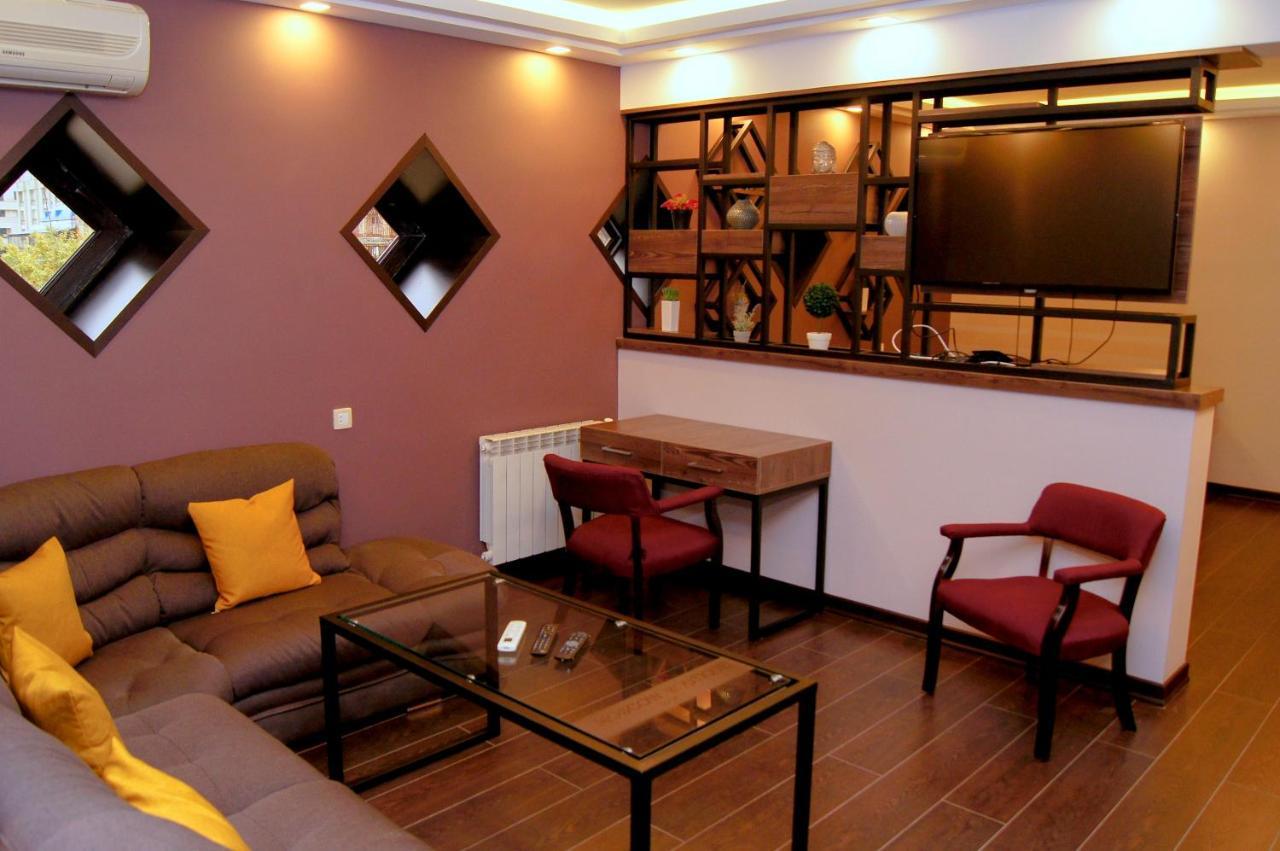Moscow Boutique Hotel เยเรวาน ภายนอก รูปภาพ